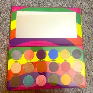 CANDYLICIOUS MAKEUP PALETTE